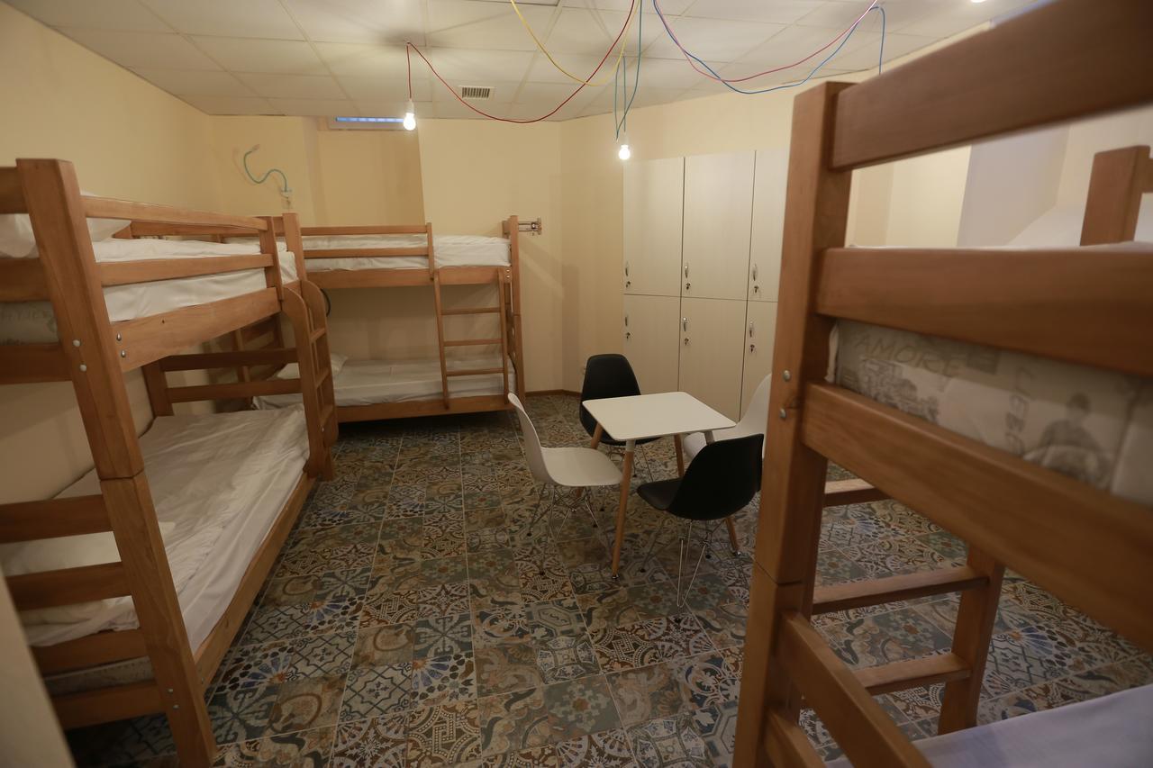 Midtown Hotel & Hostel 第比利斯 外观 照片