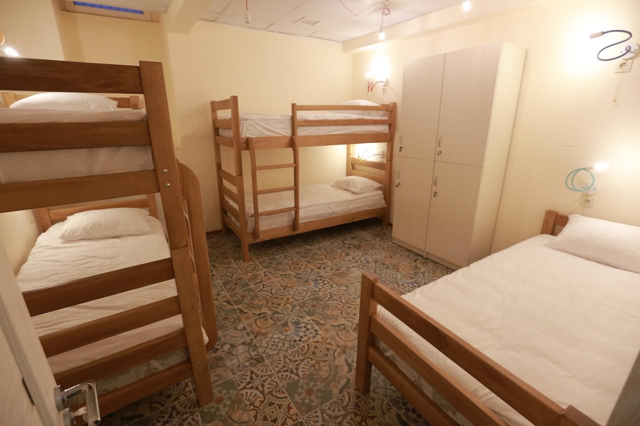 Midtown Hotel & Hostel 第比利斯 外观 照片
