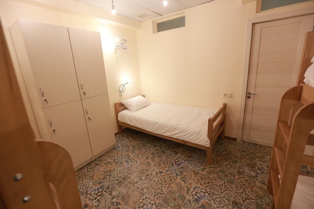 Midtown Hotel & Hostel 第比利斯 外观 照片