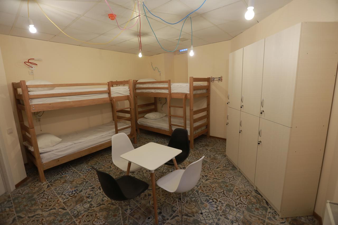 Midtown Hotel & Hostel 第比利斯 客房 照片